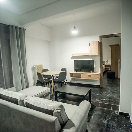 Explore Greece From Bright City Centre Apartment Chalkís المظهر الخارجي الصورة