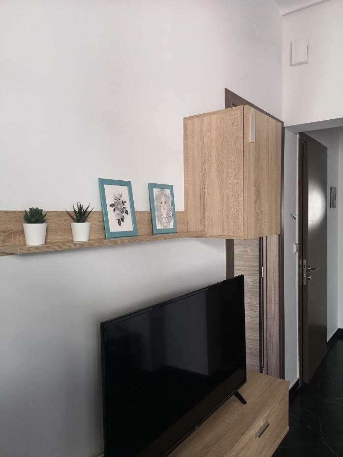 Explore Greece From Bright City Centre Apartment Chalkís المظهر الخارجي الصورة